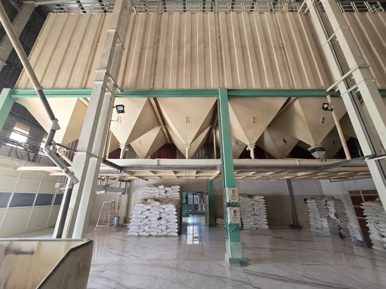 Swanaaj processing facility, photo 14